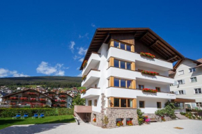  B&B Villa Angelino  Ортизеи